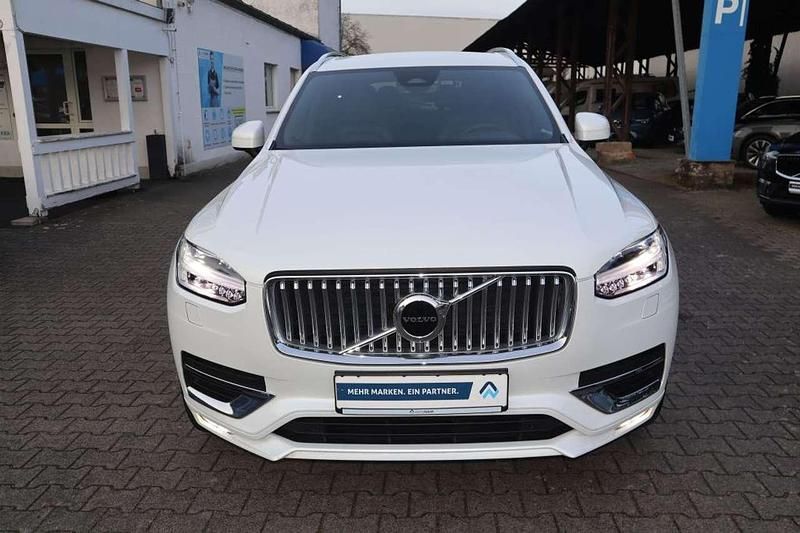 Gebraucht Volvo XC90 Plus 235 PS (172 kW) 2022 Crystal white SUV