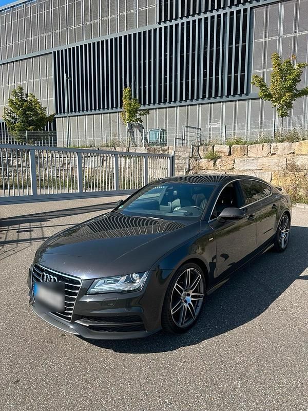Grau Gebraucht 2014 Audi A7 Sportback S-Line Kleinwagen | 14.500 € (Superpreis) - Bild 1/4
