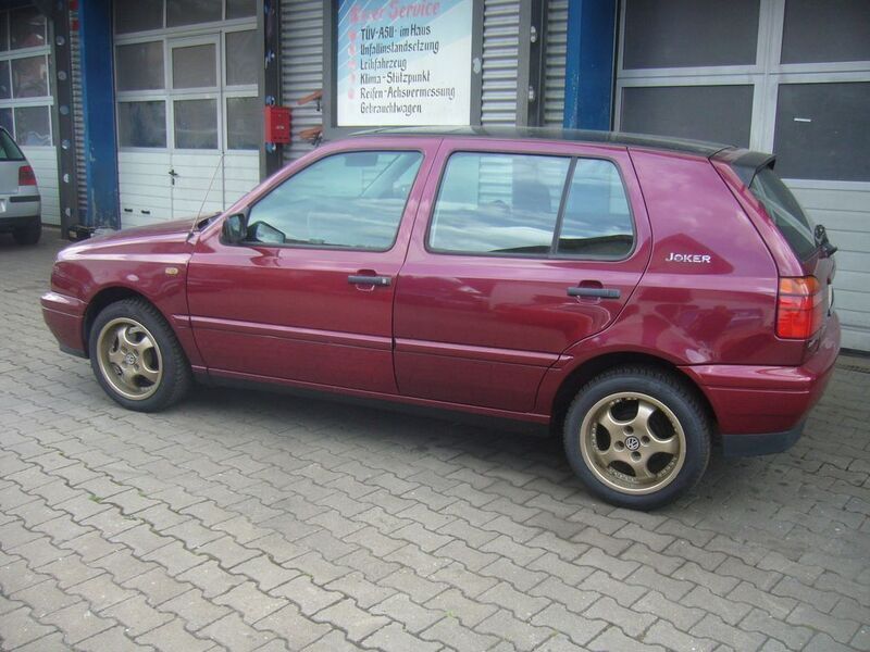 Gebraucht VW Golf III 75 PS (55 kW) 1997 Rot Limousine