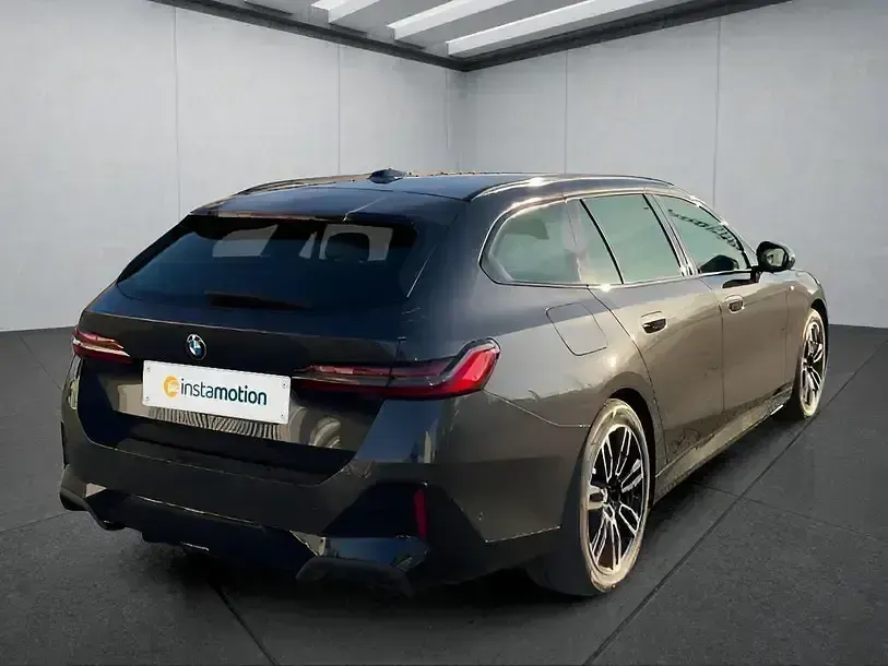 Second-hand BMW 540 2024 Gri Berlinǎ