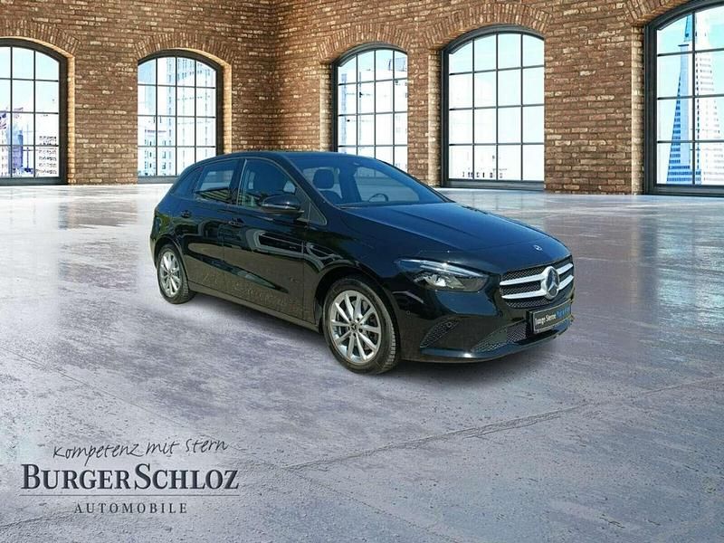 Usata Mercedes E250 160 CV (117 kW) 2022 Nero Berlina