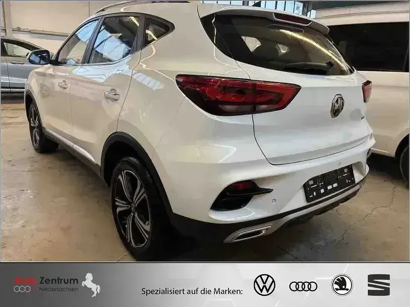 Gebraucht MG ZS Luxury 106 PS (77 kW) 2023 Weiß SUV