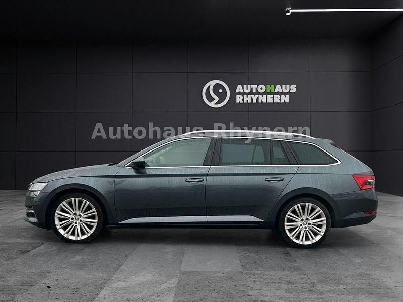 Gebraucht Skoda Superb Style 156 PS (114 kW) 2021 Grau Kombi