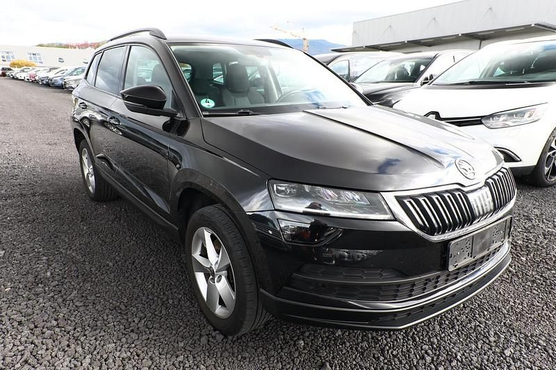 Gebraucht Skoda Karoq Style 150 PS (110 kW) 2021 Black magic perleffekt SUV