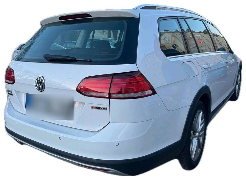 Gebraucht VW Golf Alltrack 184 PS (135 kW) 2019 Weiß Kombi