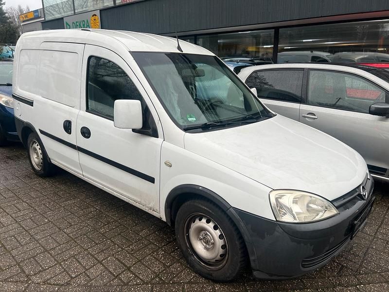 Weiß Gebraucht 2010 Opel Combo Van / Kleinbus | 990 € (Superpreis) - Bild 1/4