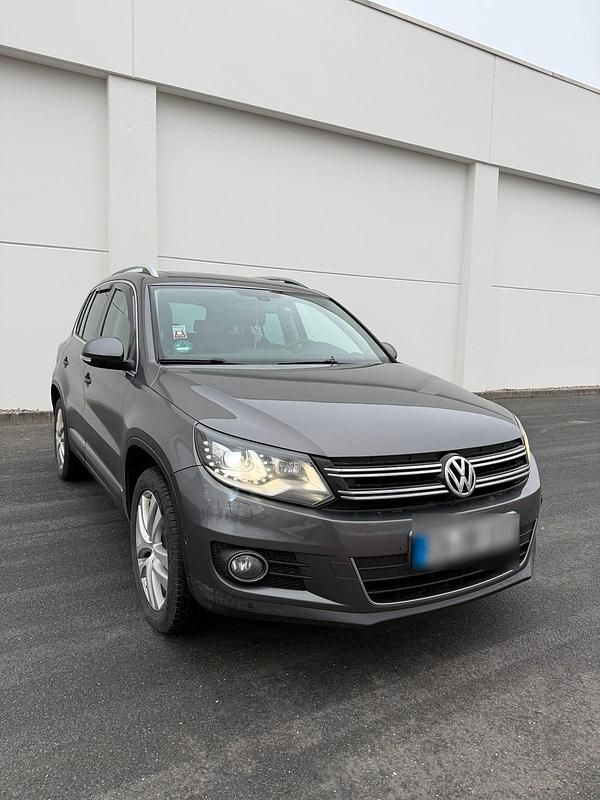 Gebraucht VW Tiguan 150 PS (110 kW) 2012 Grau SUV