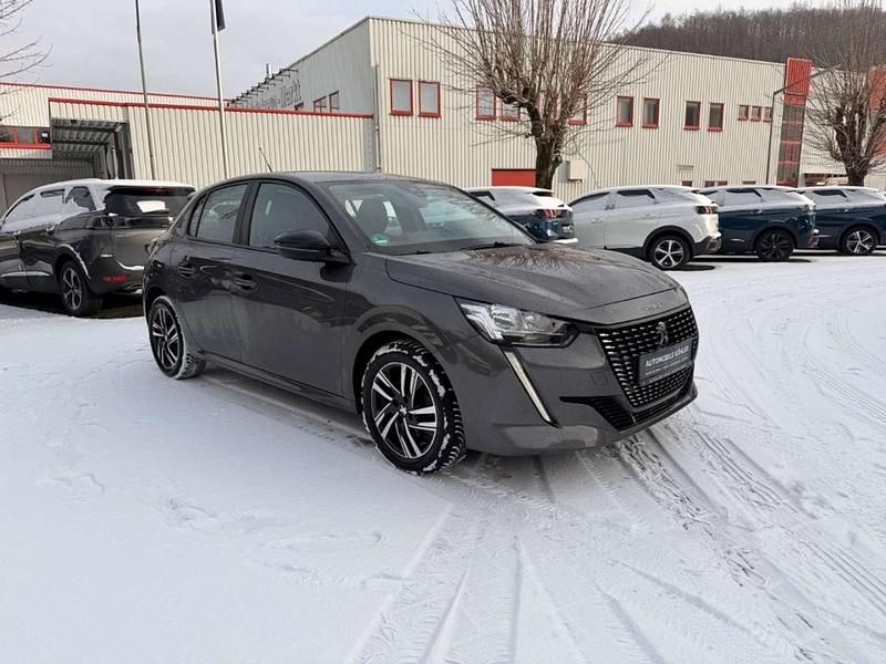 Gebraucht Peugeot 208 Active 101 PS (74 kW) 2024 Grau Kleinwagen