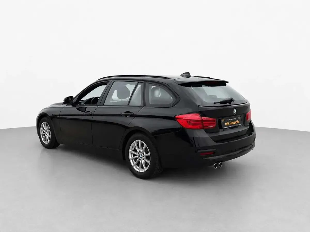 Gebraucht BMW 320 Advantage 190 PS (139 kW) 2017 Schwarz ii Kombi