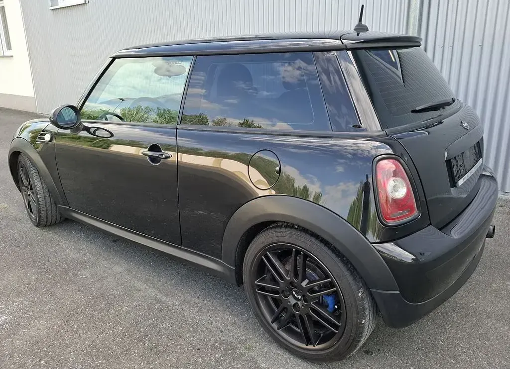 Gebraucht Mini ONE 95 PS (69 kW) 2010 Schwarz Kleinwagen