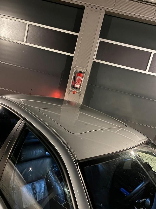 Gebraucht BMW 528 193 PS (141 kW) 1998 Silber Limousine