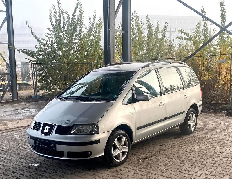Silber Gebraucht 2003 Seat Alhambra Van / Kleinbus | 1.250 € (Guter Preis) - Bild 1/4