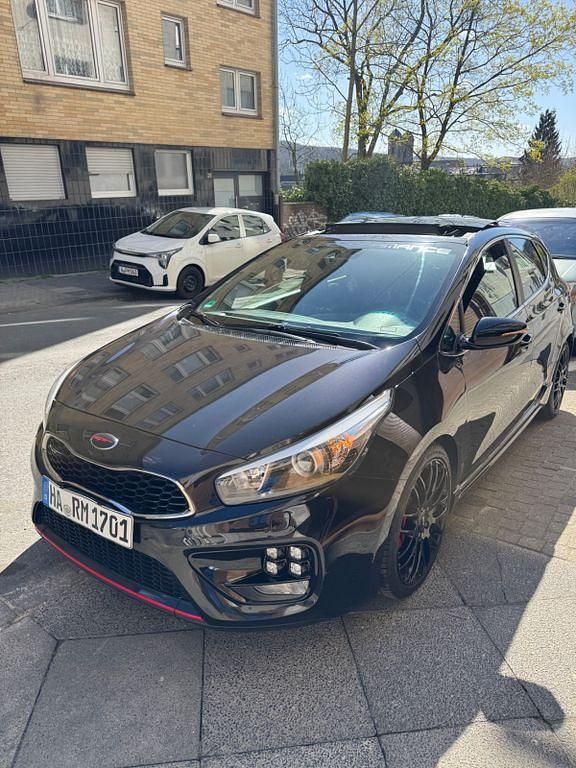 Gebraucht Kia Ceed GT-Track 204 PS (150 kW) 2016 Schwarz Kleinwagen