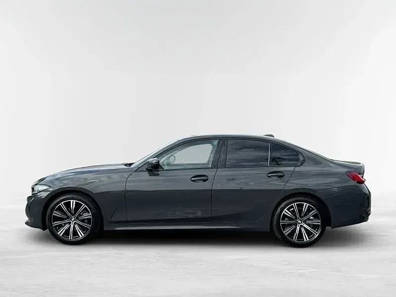 Gebraucht BMW 320 190 PS (139 kW) 2025 Grau Limousine