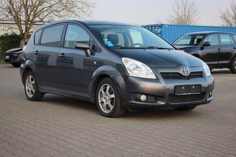 Gebraucht Toyota Corolla Verso Team 136 PS (100 kW) 2009 Grau Van / Kleinbus