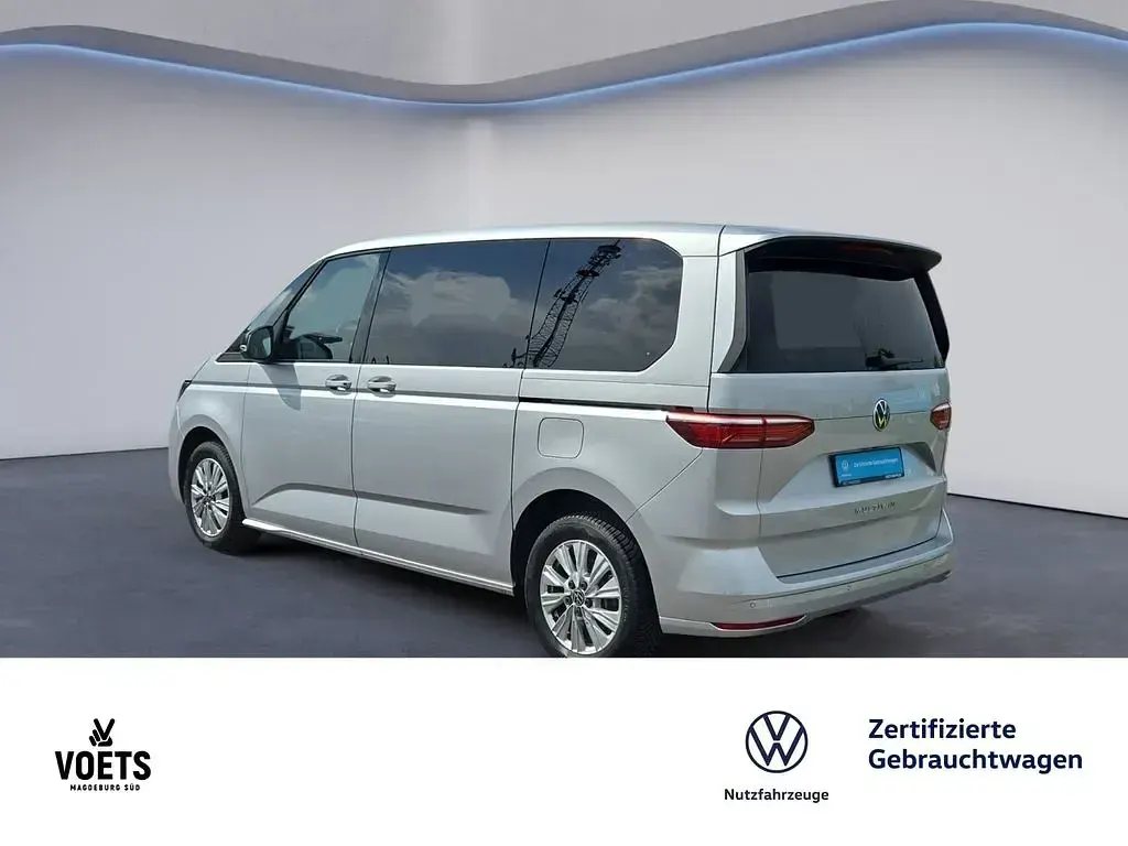 Używany VW Multivan Basis 150 KM (110 kW) 2023 Srebrny Minivan