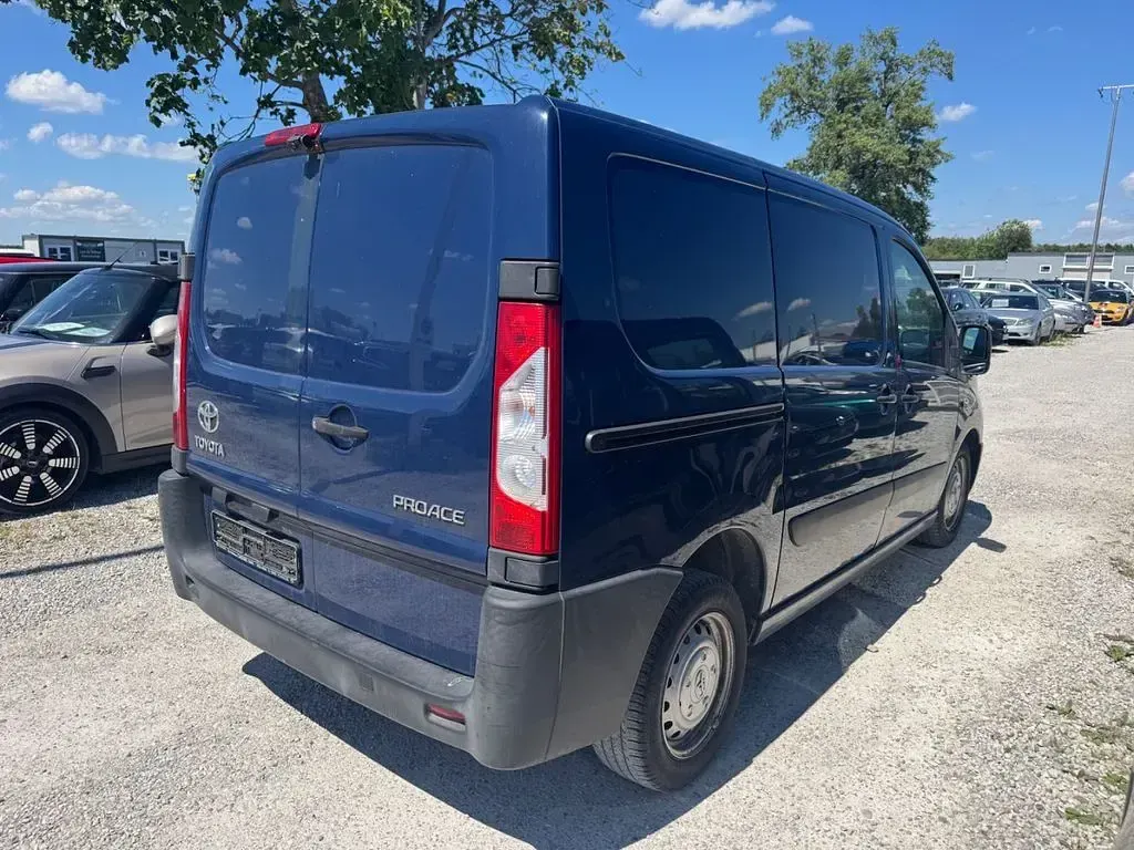 Gebraucht Toyota Proace 128 PS (94 kW) 2014 Blau Van / Kleinbus