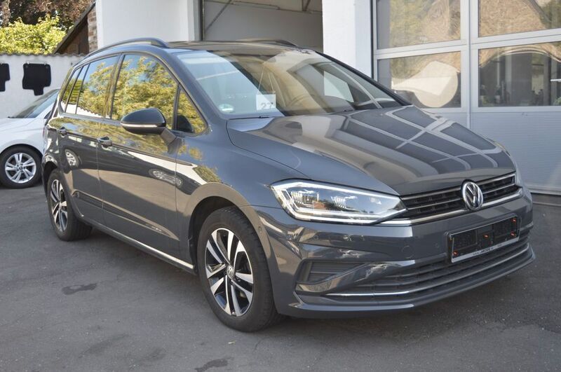Grau Gebraucht 2019 VW Golf VII S Limousine | 14.590 € (Fairer Preis) - Bild 1/4