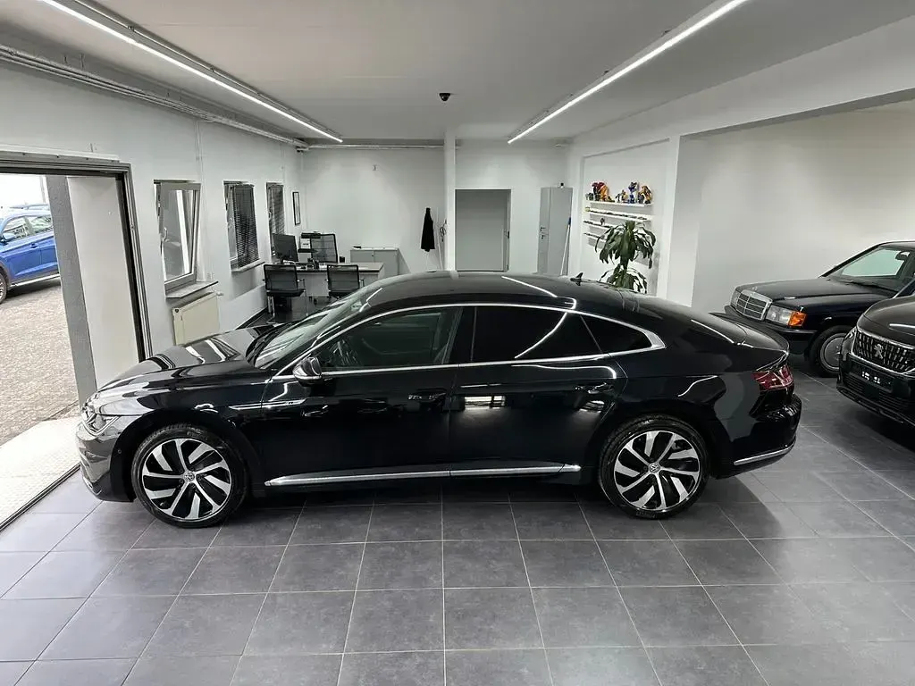 Gebraucht VW Arteon R-line 190 PS (139 kW) 2018 Schwarz Kleinwagen