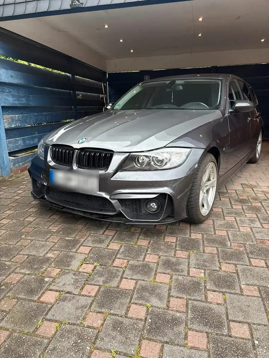 Gebraucht BMW 330 231 PS (169 kW) 2007 Grau Kombi