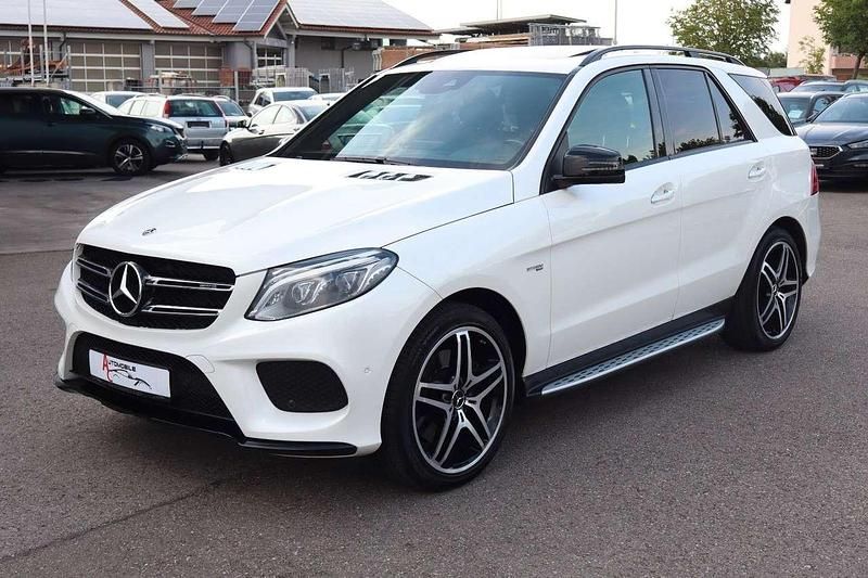 Diamantweiss metalliclack Gebraucht 2018 Mercedes GLE450 AMG AMG SUV | 44.850 € (Etwas zu teuer) - Bild 1/4