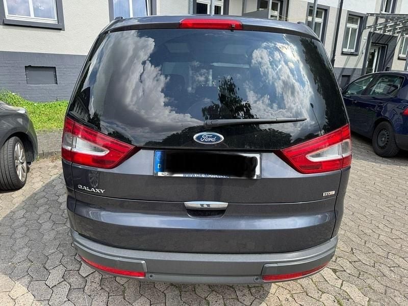 Gebraucht Ford Galaxy 163 PS (119 kW) 2010 Grau Van / Kleinbus