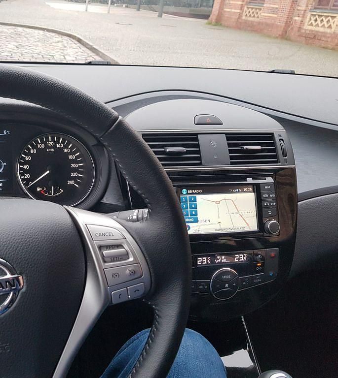 Gebraucht Nissan Pulsar 360º 116 PS (85 kW) 2015 Schwarz Limousine