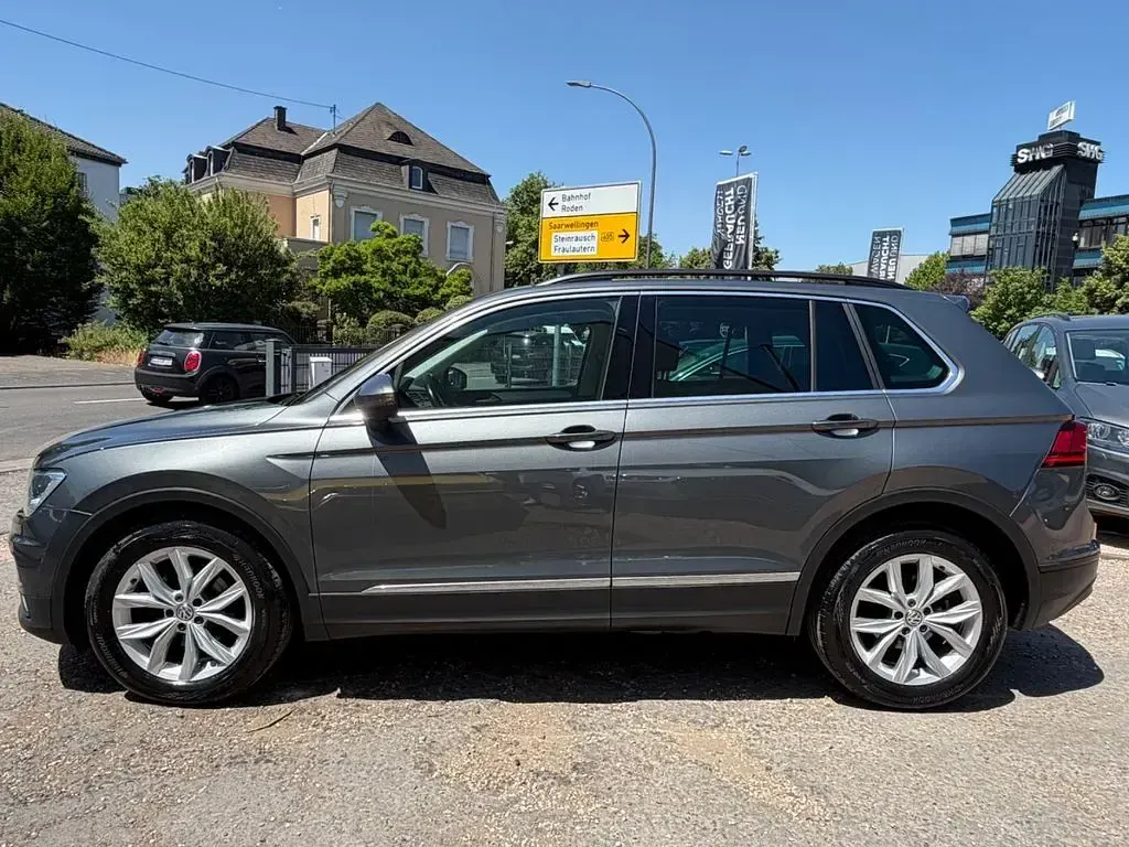 Gebraucht VW Tiguan Comfortline 150 PS (110 kW) 2017 Grau SUV