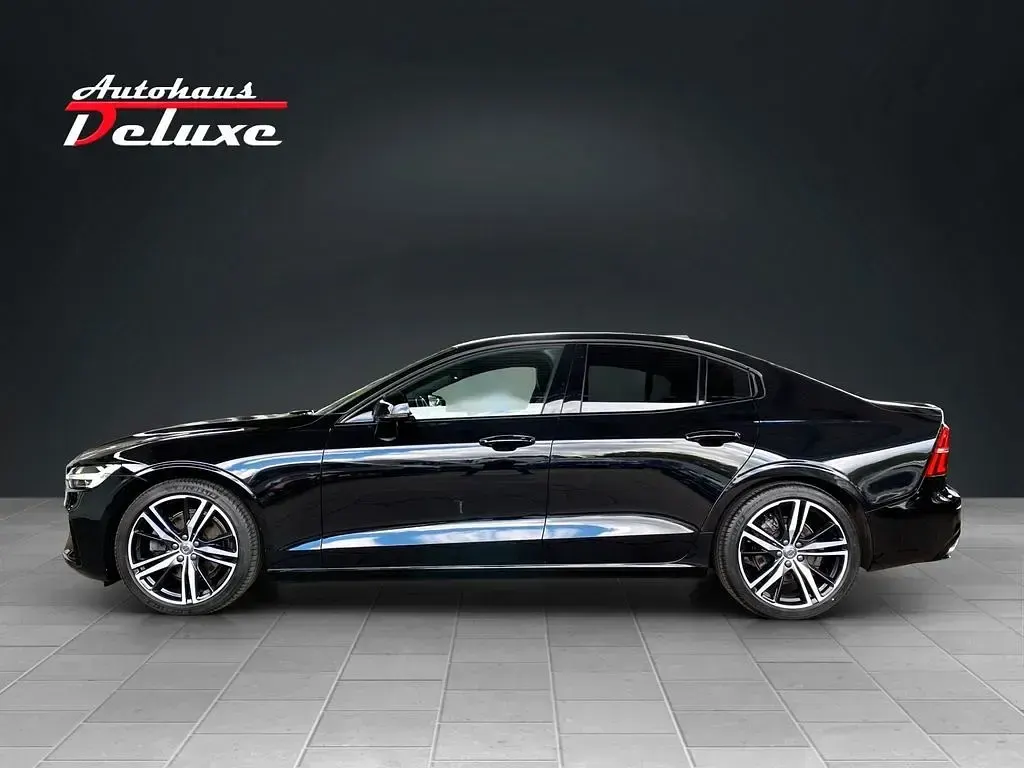 Gebraucht Volvo S60 R-Design 197 PS (144 kW) 2021 Onyx black Limousine
