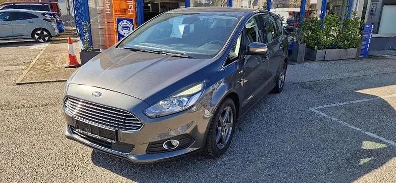 Gebraucht Ford S-MAX Titanium 239 PS (175 kW) 2017 Magneticgrau (metallic) Van / Kleinbus
