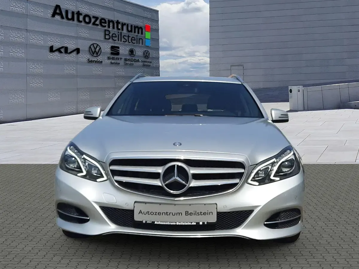 Gebraucht Mercedes E200 136 PS (100 kW) 2015 Grau Kombi