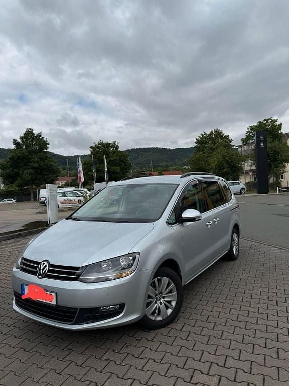 Silber Gebraucht 2014 VW Sharan Comfortline Van / Kleinbus | 11.250 € (Guter Preis) - Bild 1/4