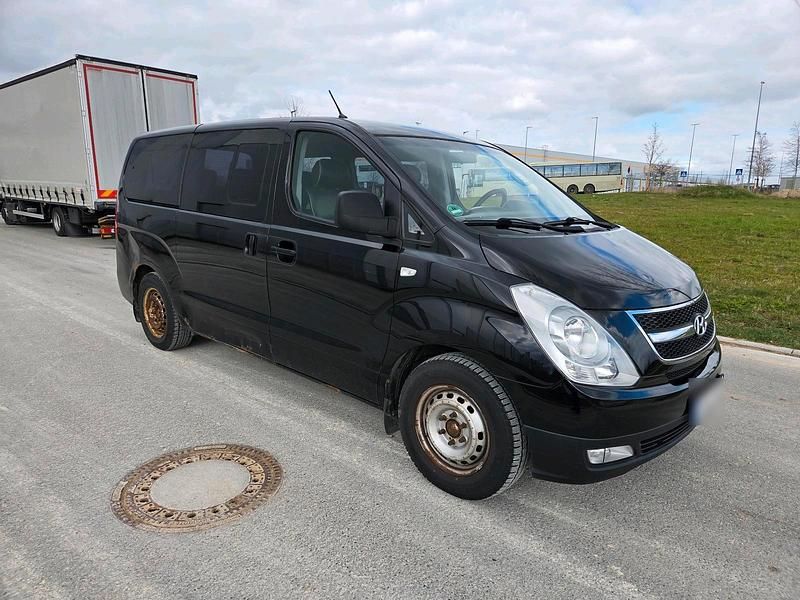 Second-hand Hyundai H-1 2009 Monovolum