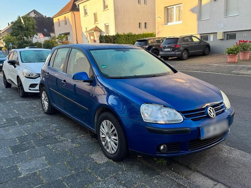 Blau Gebraucht 2005 VW Golf V Kleinwagen | 3.500 € (Fairer Preis) - Bild 1/4