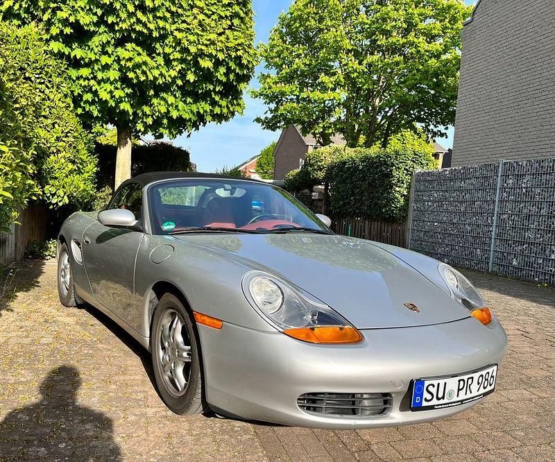 Second-hand Porsche Boxster 204 CP (150 kW) 1997 Argintiu Cabrio