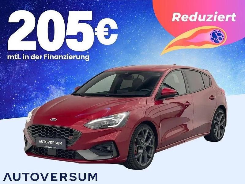 Fantastic red tc Gebraucht 2021 Ford Focus ST Limousine | 24.985 € (Fairer Preis) - Bild 1/3