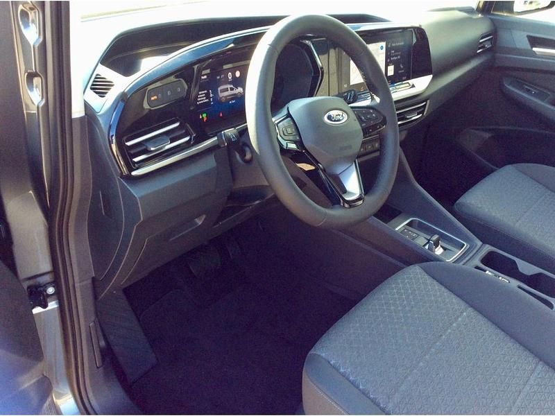 Neu Ford Tourneo Connect Titanium 116 PS (85 kW) 2026 Grau Van / Kleinbus