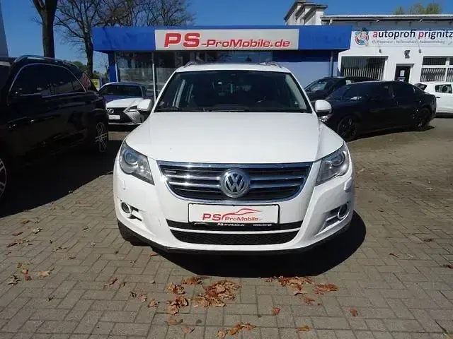 Gebraucht VW Tiguan Sportline 150 PS (110 kW) 2010 Weiß SUV