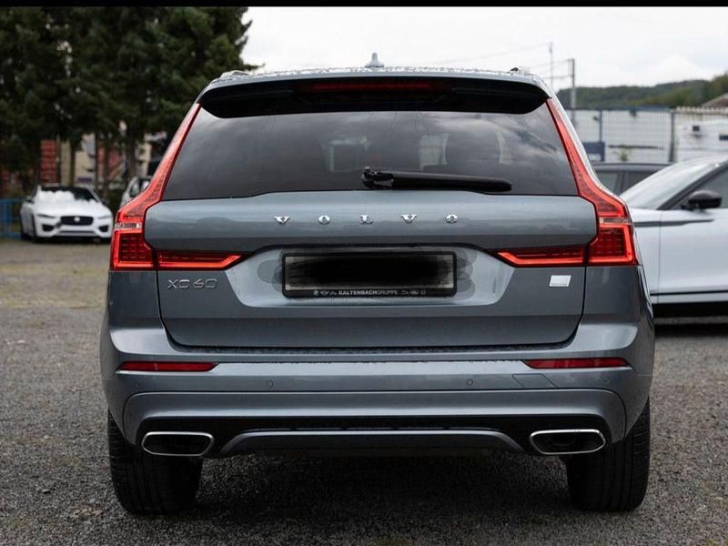 Gebraucht Volvo XC60 R-Design 392 PS (288 kW) 2021 Grau SUV