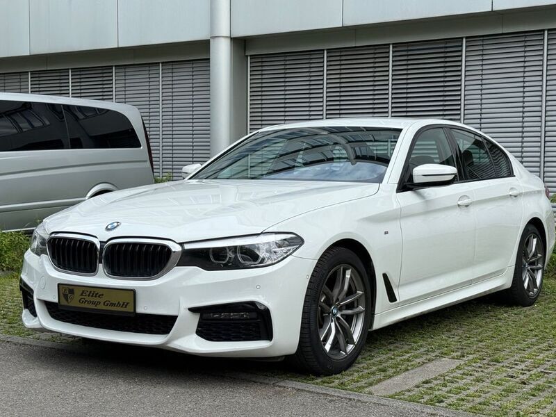 Alpinweiss iii Gebraucht 2018 BMW 518 M Sport Limousine | 18.800 € (Fairer Preis) - Bild 1/4