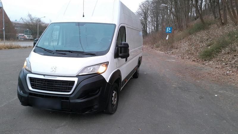 Gebraucht Peugeot Boxer 130 PS (95 kW) 2019 Weiß Van