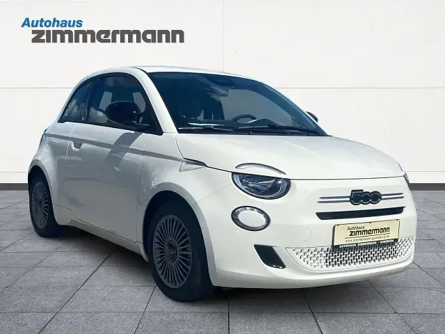 Neu Fiat 500 Icon 65 PS (47 kW) 2026 Weiss Kleinwagen