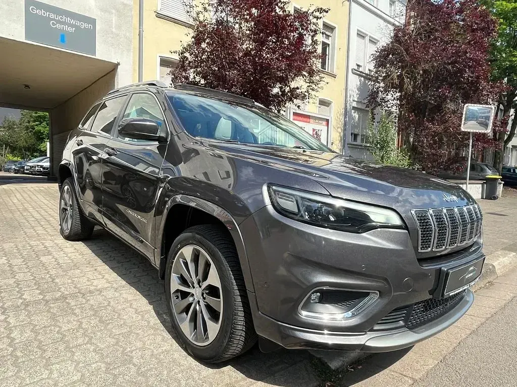 Gebraucht Jeep Cherokee Overland 194 PS (142 kW) 2019 Grau SUV