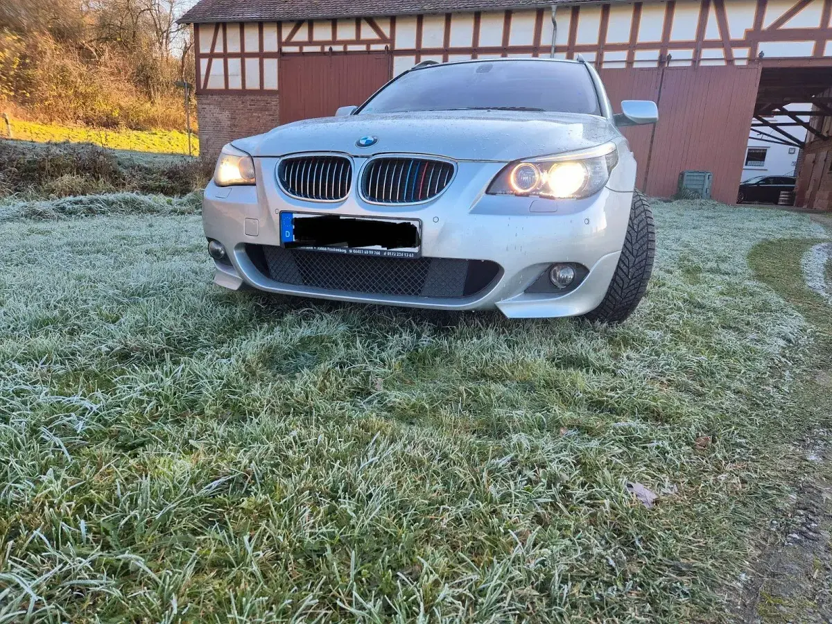 Gebraucht BMW 530 Sport Line 272 PS (200 kW) 2007 Silber Kombi