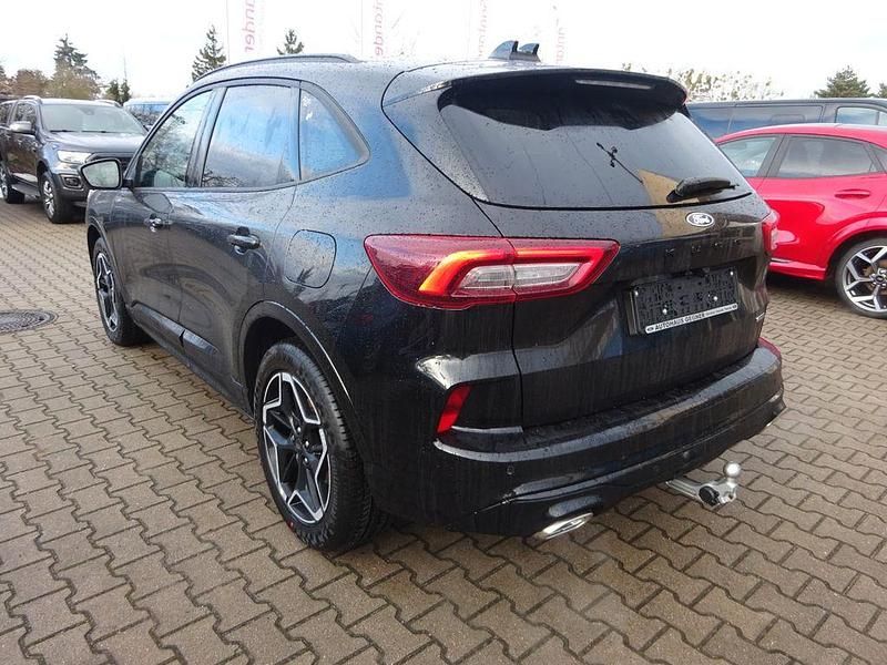 Neu Ford Kuga ST-Line X 182 PS (133 kW) 2026 Schwarz SUV