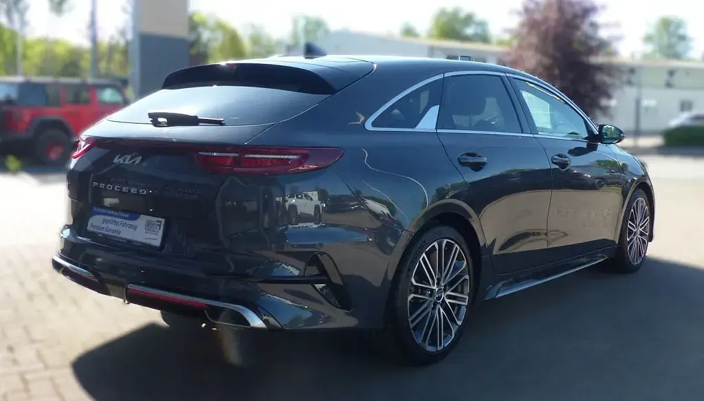 Second-hand Kia ProCeed GT GT-Line 140 CP (102 kW) 2024 Gri Hatchback
