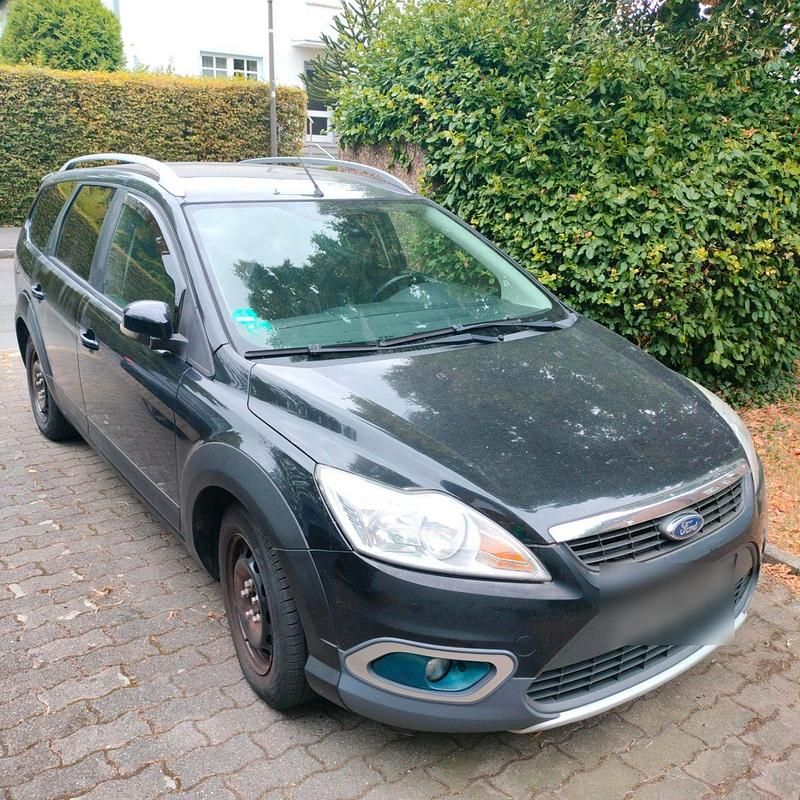 Schwarz Gebraucht 2009 Ford Focus Limousine | 2.000 € (Superpreis) - Bild 1/4