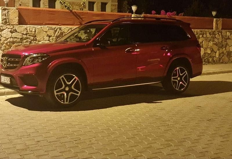 Rot Gebraucht 2016 Mercedes GLS350 Exclusive SUV | 40.500 € (Fairer Preis) - Bild 1/4