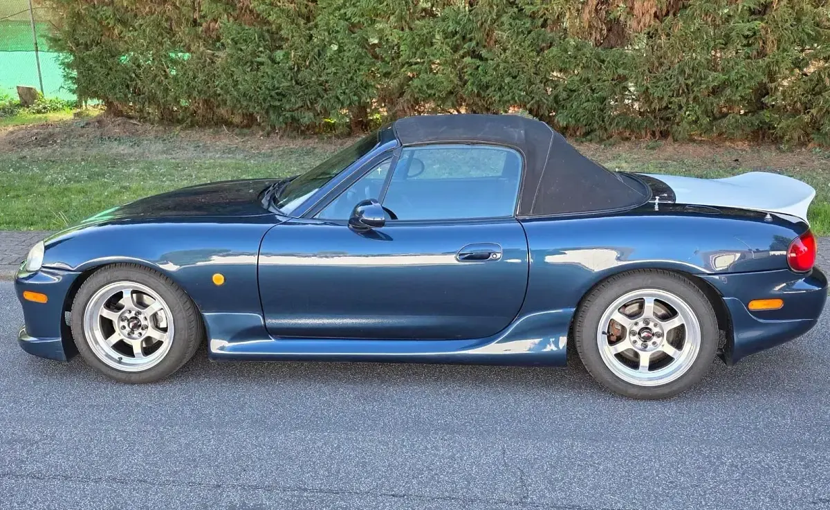 Gebraucht Mazda MX5 110 PS (80 kW) 1998 Blau Cabrio