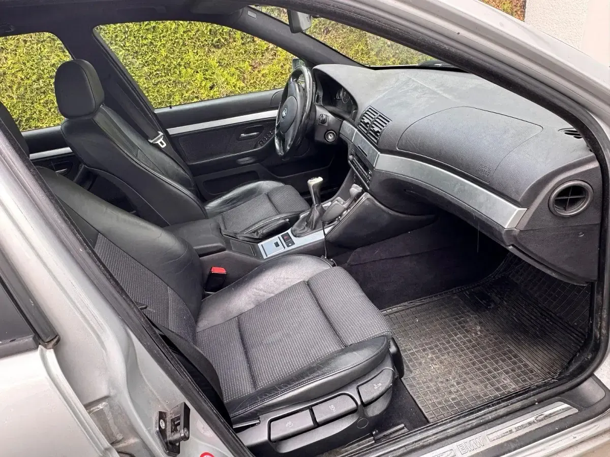 Gebraucht BMW 525 Performance 163 PS (119 kW) 2003 Silber Kombi